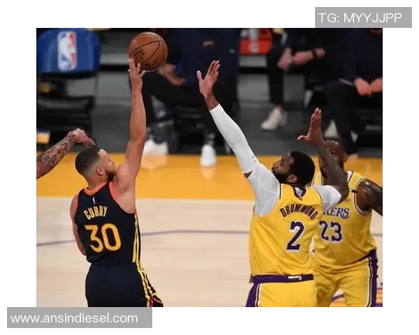 火箭队挑战湖人浓眉大眼争夺季后赛席位的关键战役分析 火箭队挑战湖人浓眉大眼争夺季后赛席位的关键战役分析