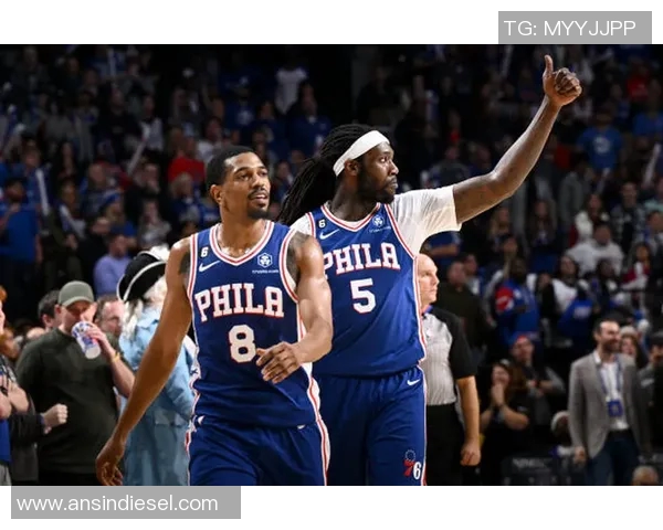 雄鹿与费城76人激战正酣谁能在季后赛中笑到最后