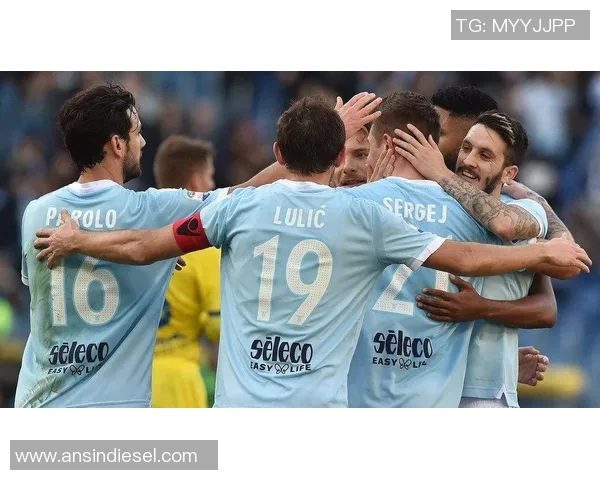 阿特罗与阿里斯的激烈对决揭示足球战术与团队合作的精彩瞬间