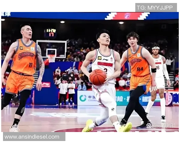 CBA精彩对决辽宁队挑战上海队全力争胜展现篮球魅力 CBA精彩对决辽宁队挑战上海队全力争胜展现篮球魅力