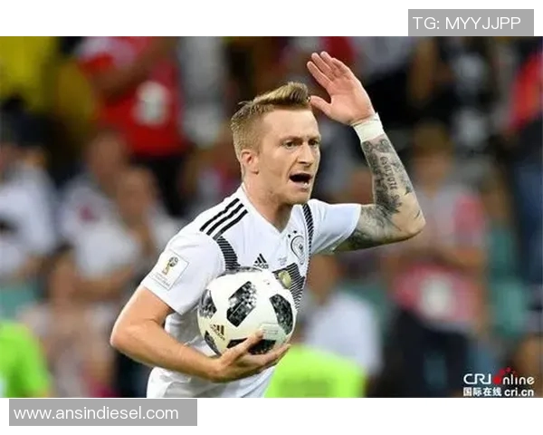 克罗斯与厄齐尔的巅峰对决谁能在足球历史中书写传奇篇章 克罗斯与厄齐尔的巅峰对决谁能在足球历史中书写传奇篇章