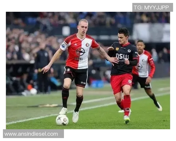 前进之鹰与埃因霍温青的激烈对决展现足球魅力与团队精神 前进之鹰与埃因霍温青的激烈对决展现足球魅力与团队精神