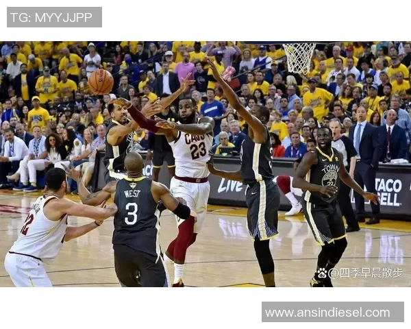 勇士与火箭季后赛第二场激战回顾关键时刻与精彩瞬间全解析