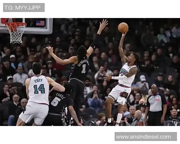 快船与勇士激战全场精彩回放尽在此处不容错过的篮球盛宴 快船与勇士激战全场精彩回放尽在此处不容错过的篮球盛宴