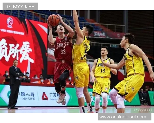 成都篮球队在杯赛中的强劲表现与战术分析MBA 成都篮球队在杯赛中的强劲表现与战术分析MBA