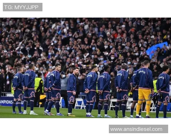 欧冠门票系统瘫痪数万球迷排队奋战12小时抢购梦寐以求的门票