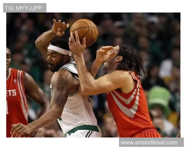 灰熊与鹈鹕精彩对决视频回顾球员表现与战术分析全景呈现